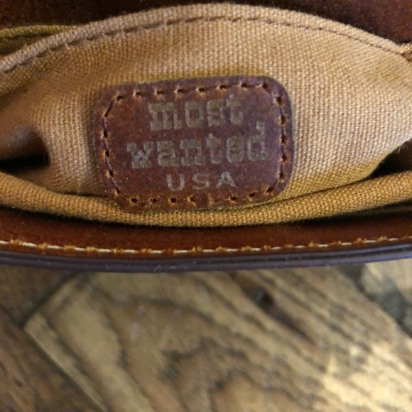 Leather Most Wanted USA Purse - Picture 3 of 5